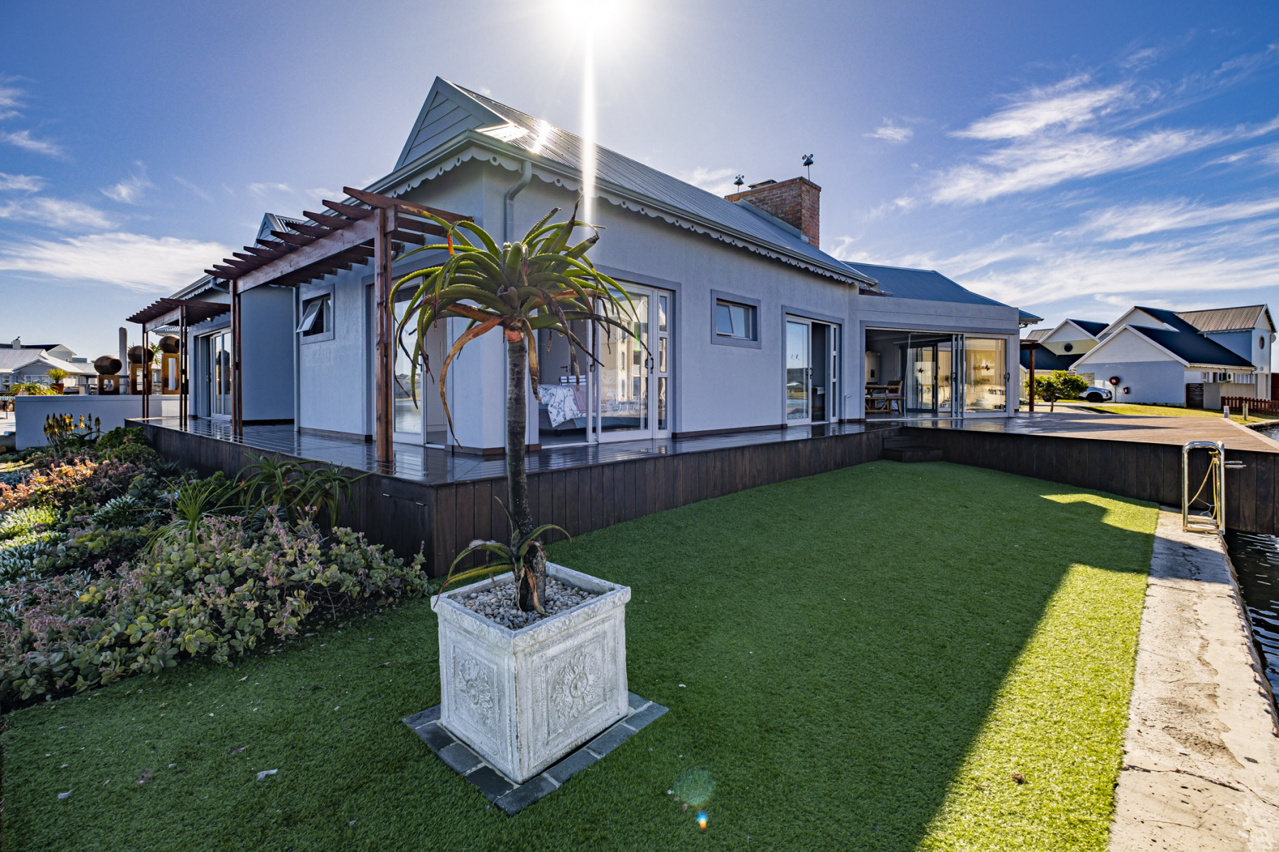 four bedroom waterfront house in marina martinique, jeffreys bay 011